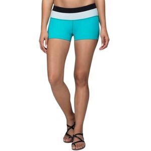 Lululemon water bound reversible athletic swim shorts women's sz 4